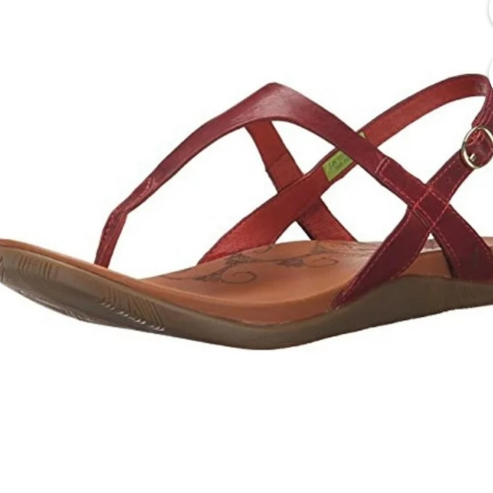 Woman's Ahnu Sandal Size 9